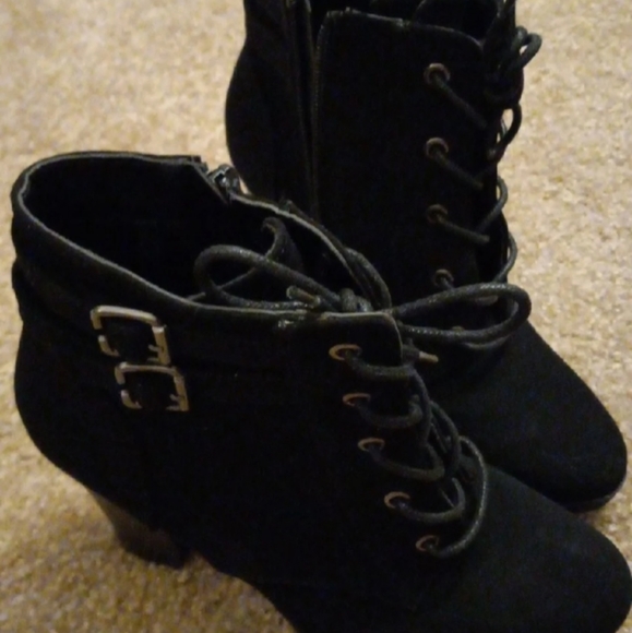 Women's Rialto Boot - Picture 3 of 6